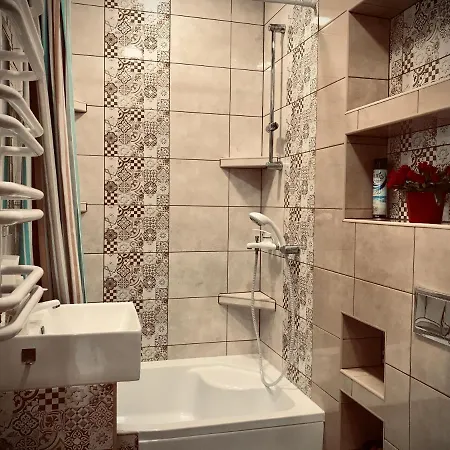 Goscinne Gallick 그디니아