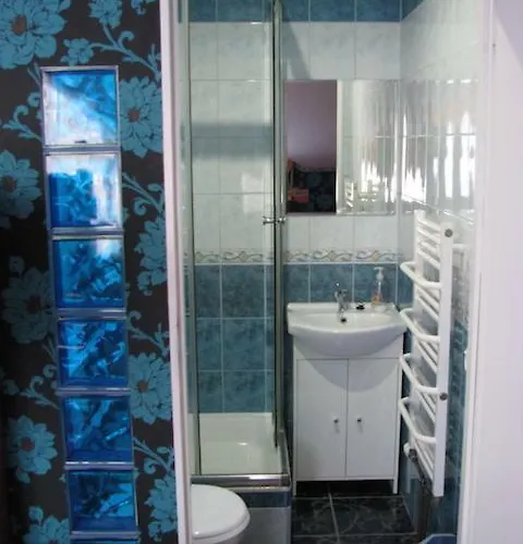 Rum i privatbostad Goscinne Gallick *